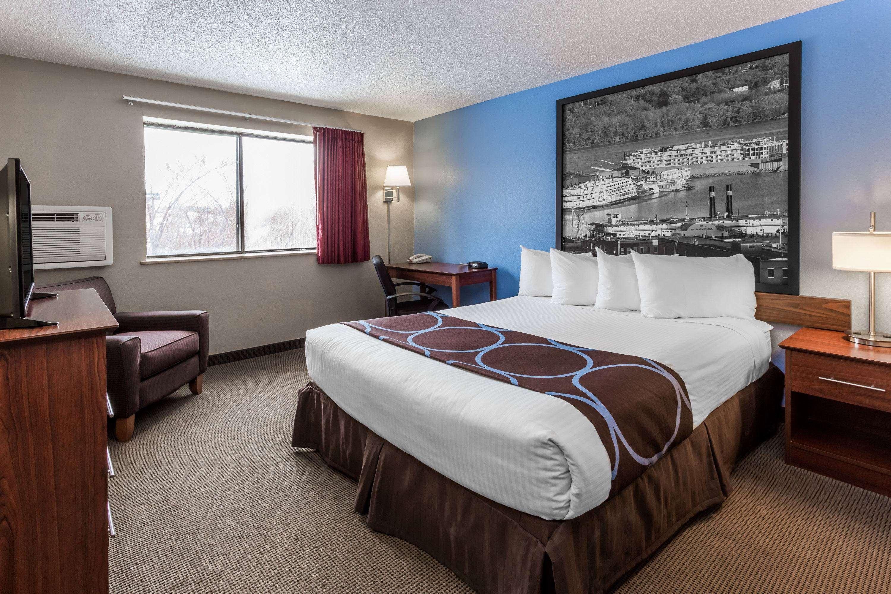 Super 8 By Wyndham Dubuque Motel Kültér fotó